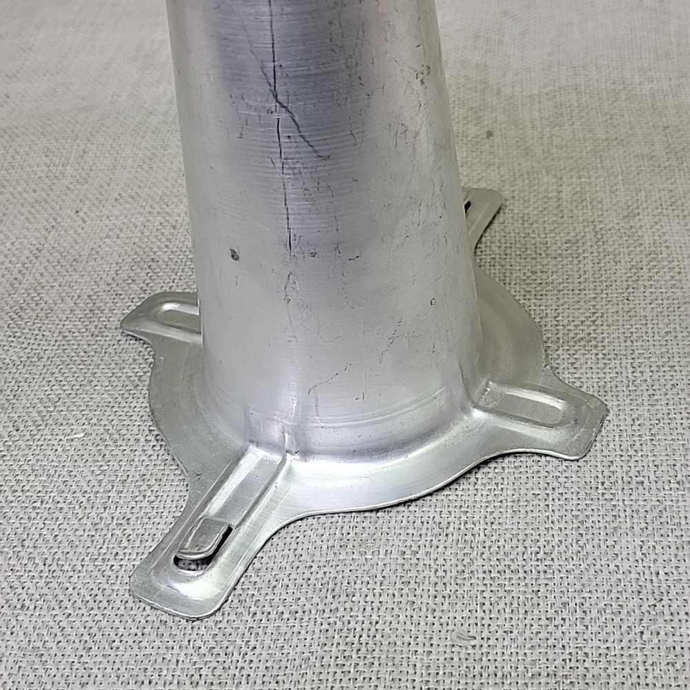 Wilton Decorator Preferred Bakeware Heating Core - Picture 2 of 6
